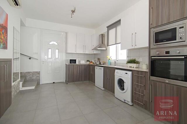 3 Bed Seafront Villa in Ayia Thekla – photo 7