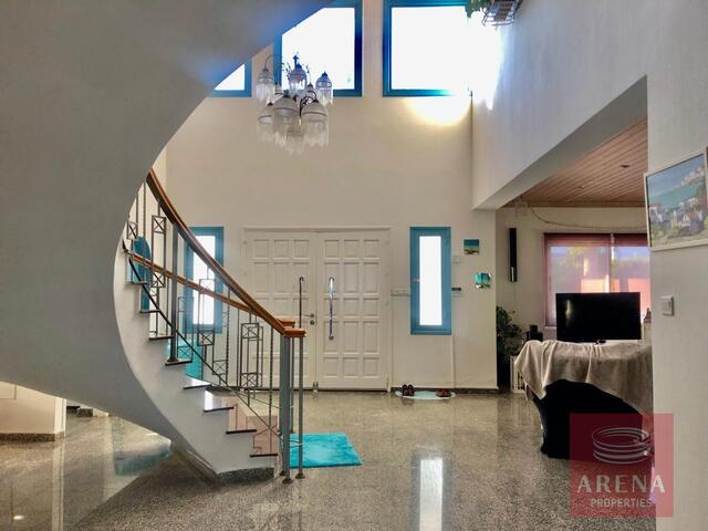 Villa in Pervolia for Rent – photo 11