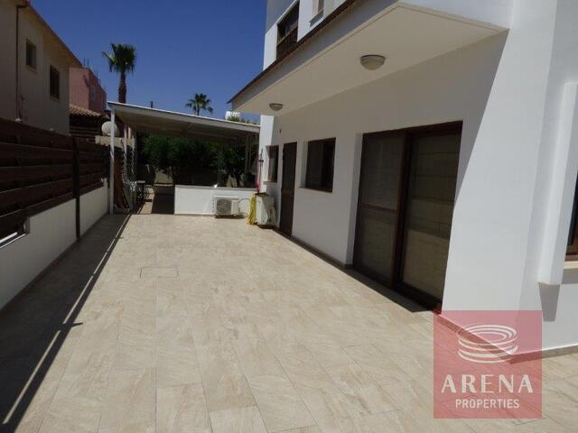 detachedHouse-2-5-BED-HOUSE-IN-ARADIPPOU-6180.jpg