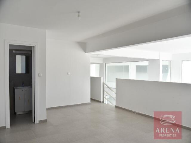 realEstateForBusiness-69a86c446237d.jpg