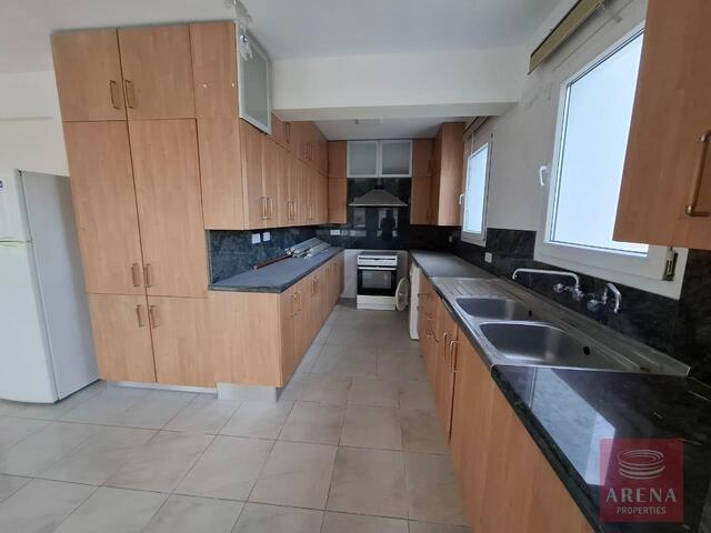 detachedHouse-69f896ee194e7.jpg