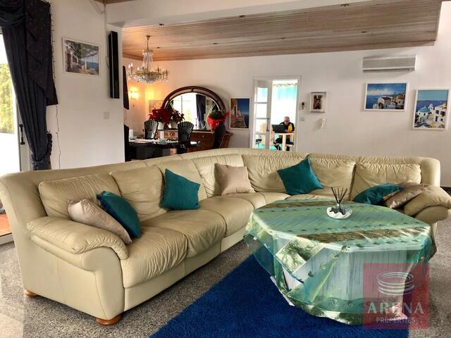 Villa in Pervolia for Rent – photo 24