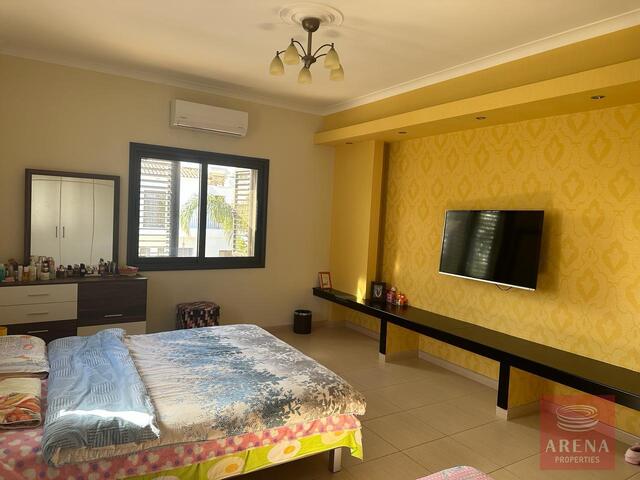 detachedHouse-20-3-bed-villa-inFrenaros-7948.jpg