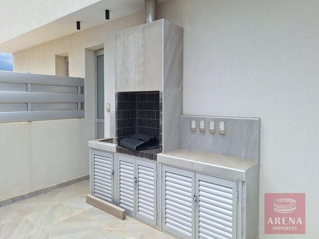 2 Bed Penthouse in New Marina Area – photo 17