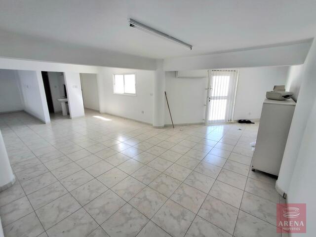 realEstateForBusiness-1-OFFICE-SPACE-FOR-RENT-9353-14.jpg