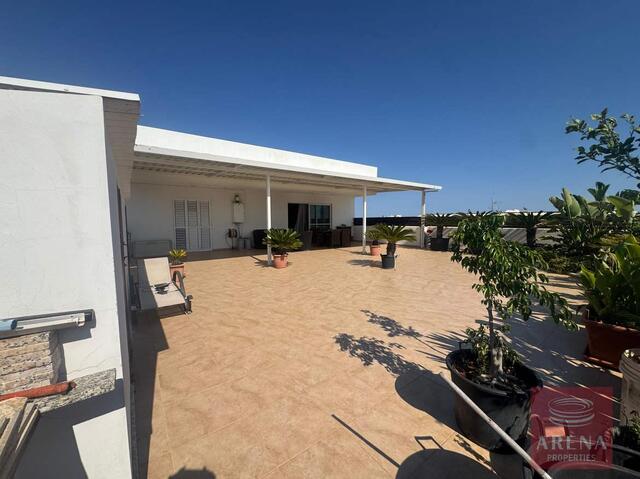 3 Beds - Penthouse For Sale In Derynia – photo 2