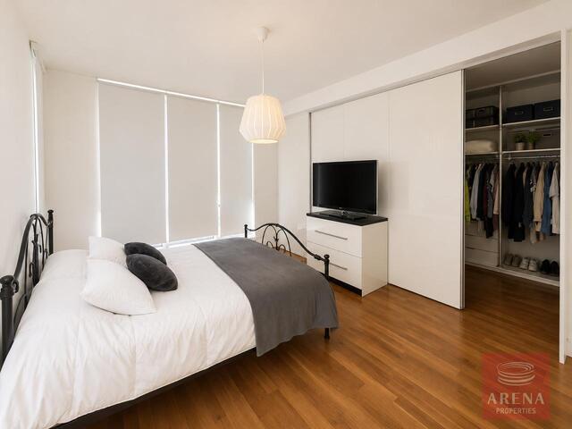 detachedHouse-6a26ac82347c0.jpg