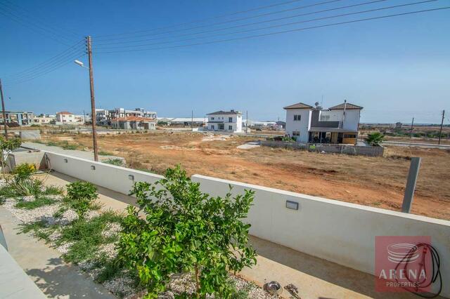 detachedHouse-2-villa-4bed-frenaros-3932-1.jpg