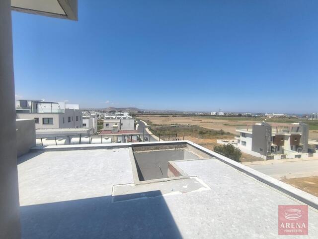 2 Bed Penthouse in Livadia – photo 9
