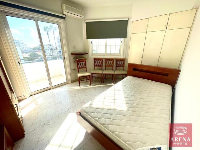 apartment-10-2-bed-apt-larnaca-9080-1.jpg