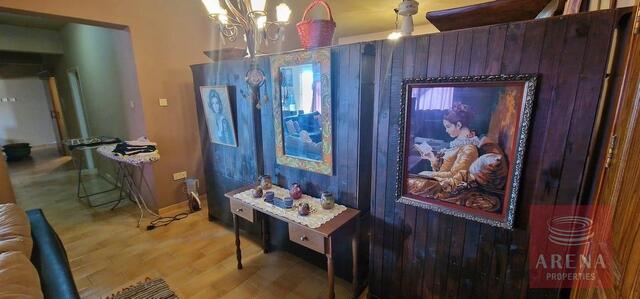 bungalow-6a351dc7bdb7f-2.jpg