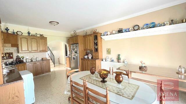 detachedHouse-18-VILLA-IN-ANAFOTIDA-9094.jpg