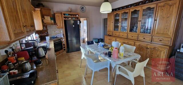 bungalow-6a351dc7ac12d-2.jpg