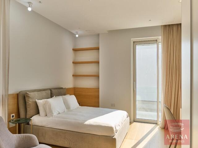 detachedHouse-69f31a1fc8806-2.jpg