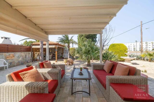 4-Bedroom Villa in the Pernera Area of Protaras – photo 4