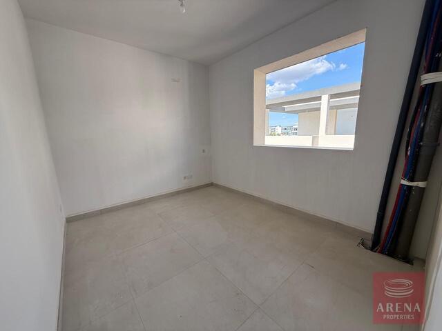 2-Bedroom Penthouse with Roof Garden in Aradippou for Sale – photo 11