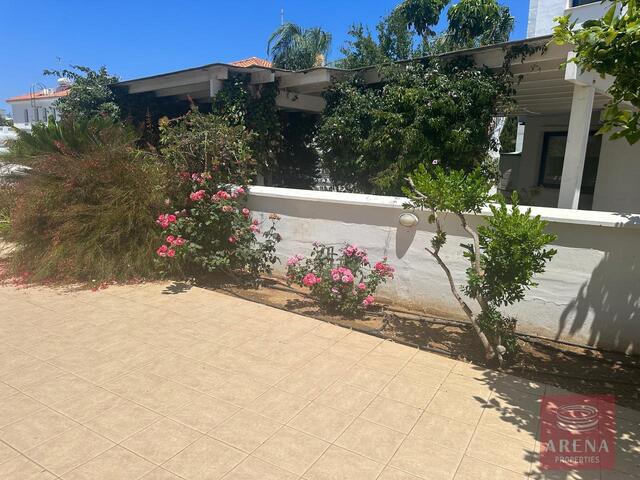 detachedHouse-7-3-BED-VILLA-IN-AYIA-TRIADA-8083.jpg