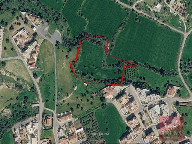 land-69fc5e450eeae.jpg