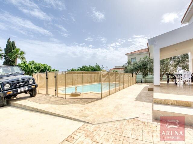 4 Bedrooms Villa in Protaras – photo 10