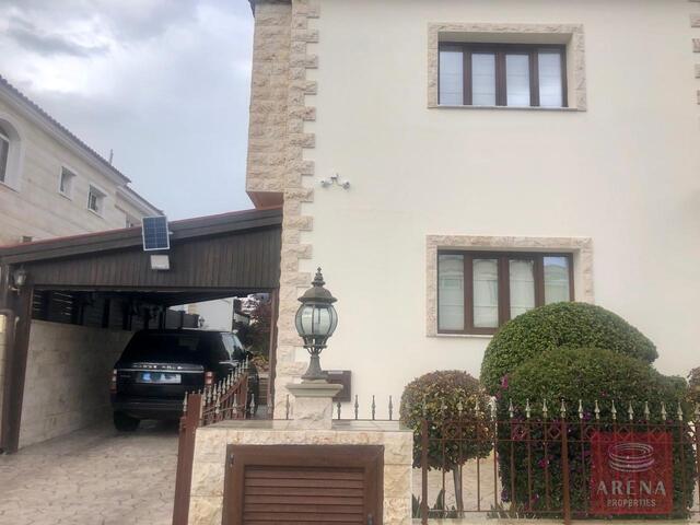 detachedHouse-8-4-BED-VILLA-IN-DEKELIA-8422.jpg
