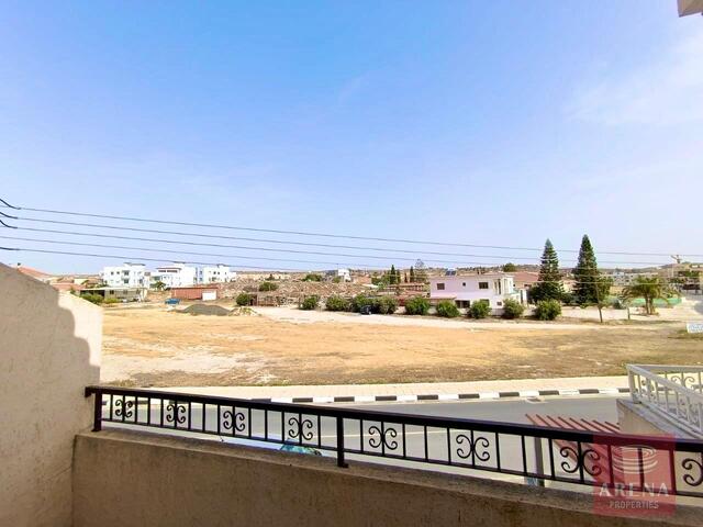 detachedHouse-17-3-BED-TH-FOR-SALE-IN-PYLA-8012-3.jpg