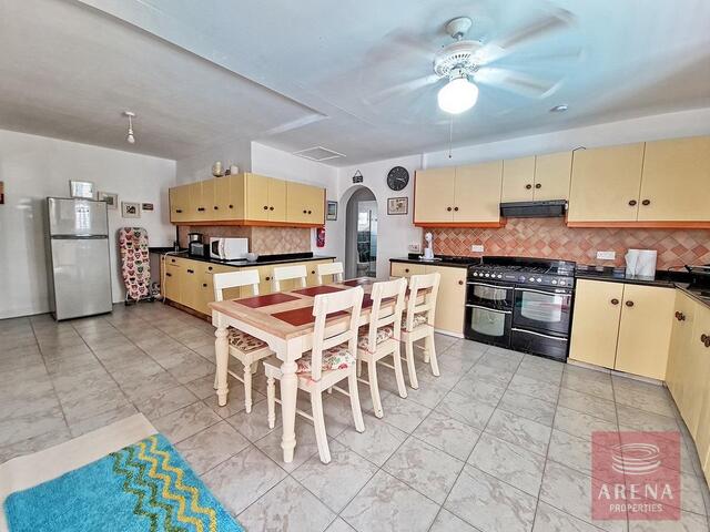 bungalow-20-4-BED-BUNGALOW-PARALIMNI-8979.jpg