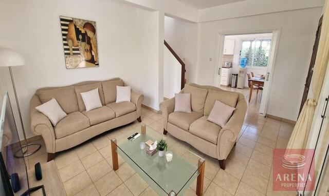 3-Bedroom Sea-View Detached House for Rent in Paralimni – photo 14