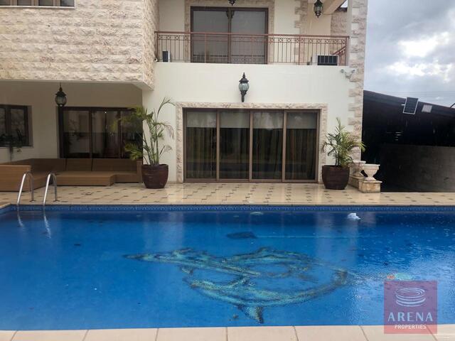 detachedHouse-6-4-BED-VILLA-IN-DEKELIA-8422.jpg