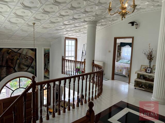 detachedHouse-20-VILLA-DEKELIA-8254.jpg