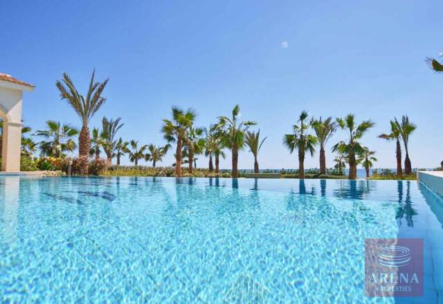 detachedHouse-8-6-BED-VILLA-IN-PERVOLIA-6867-1.jpg