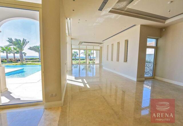 6 Bed Villa in Pervolia – photo 9
