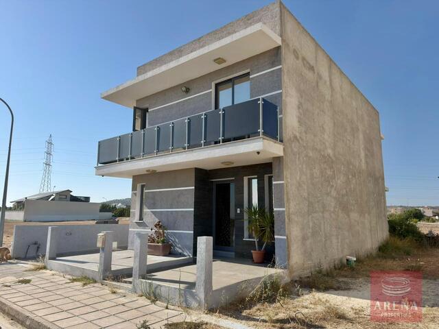 detachedHouse-6a71b907378ef.jpg