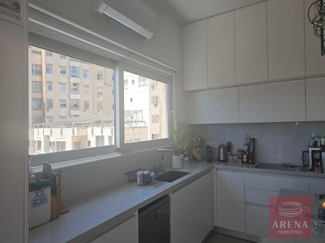 apartment-6a3105362739e-1.jpg
