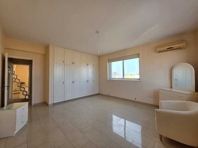 4 Bed Villa in Kiti – photo 16