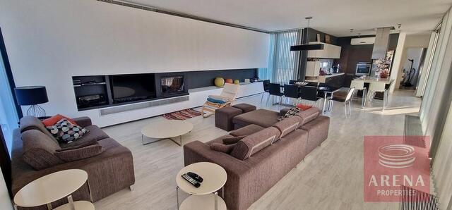 bungalow-69c15379193ba.jpg
