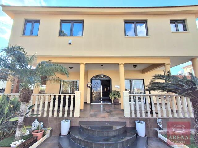 detachedHouse-1-5-BED-VILLA-LIVADIA-9182.jpeg