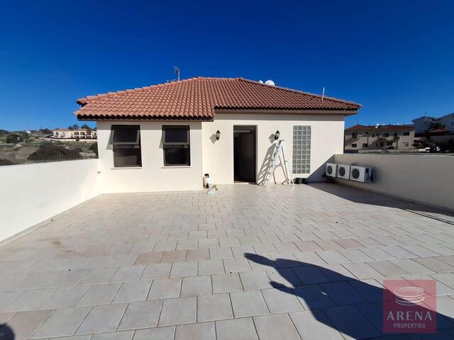 detachedHouse-12-7-BED-VILLA-KALAVASSOS-9083.jpg