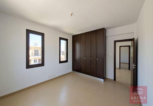 detachedHouse-6a7d72430eccb-2.jpg