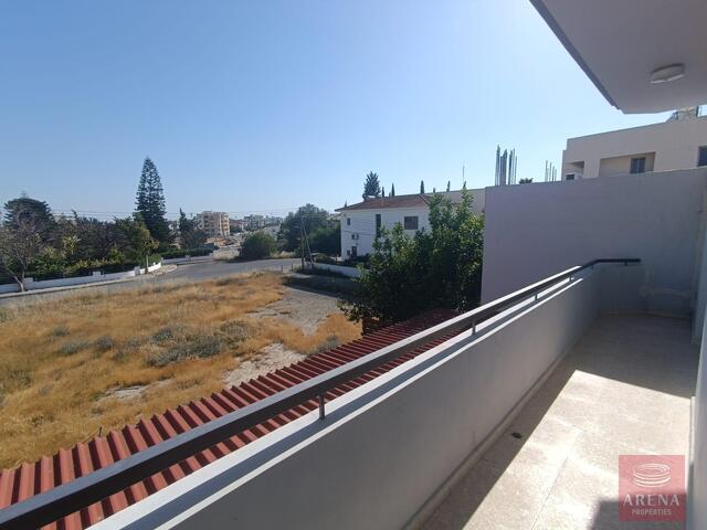 detachedHouse-27-4-BED-HOUSE-IN-LARNACA-8013.jpeg