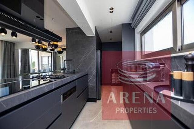 apartment-6996ca8038dd5-2.jpg