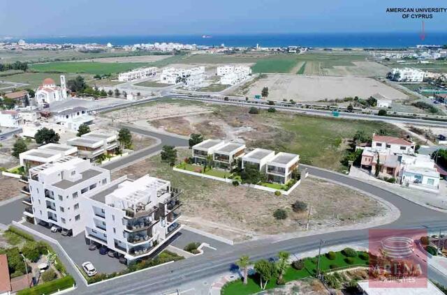 realEstateForBusiness-17-2-BED-APTS-IN-LIVADIA-7027-1.jpg