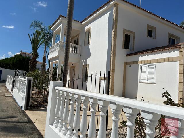 detachedHouse-Picture5.jpg