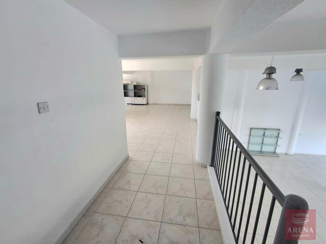 realEstateForBusiness-1-OFFICE-SPACE-FOR-RENT-9353-10.jpg