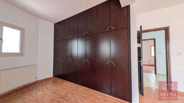 3 Bedroom Semi-Detached Villa in Aradippou – photo 18