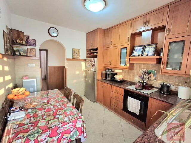 apartment-8-APT-IN-LARNACA-9173.jpg