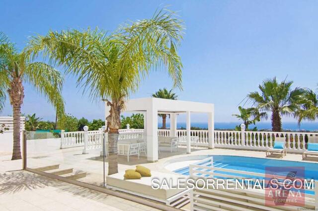 detachedHouse-6-6-BED-villa-in-paralimni-5449.jpg