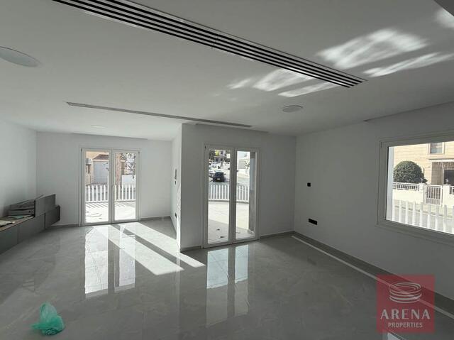 detachedHouse-69fdc49e56781-2.jpg