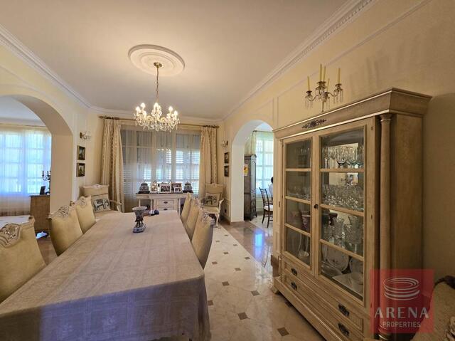 detachedHouse-9-4-BED-VILLA-CAPE-GRECO-8275-1.jpg