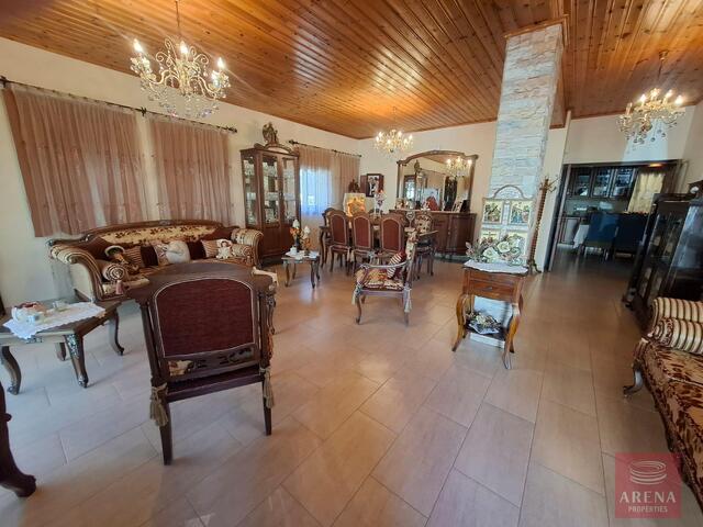 detachedHouse-1-5-BED-VILLA-ALETHRIKO-10364-6.jpg