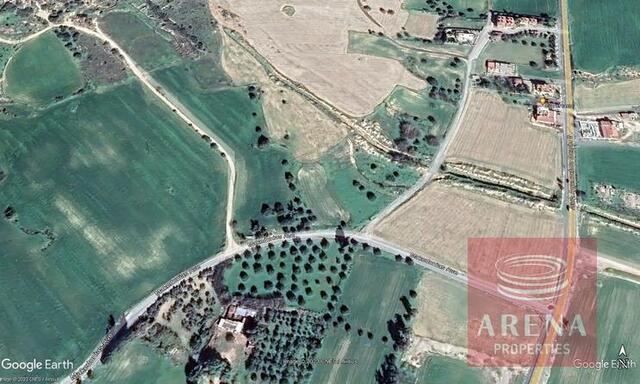 Land for Sale in Pyla – photo 1